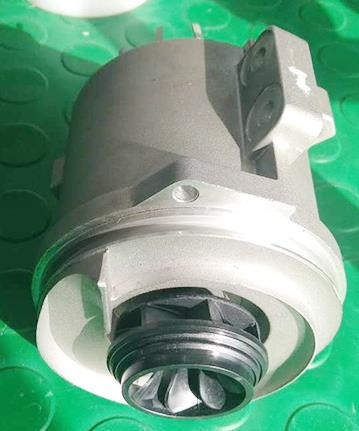 汽車(chē)發(fā)動(dòng)機(jī)冷卻水泵葉輪裝配